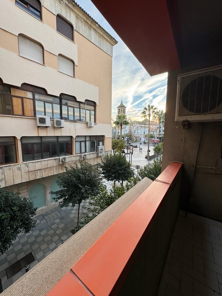 Vista exterior de Piso en venta en Algeciras con Aire acondicionado