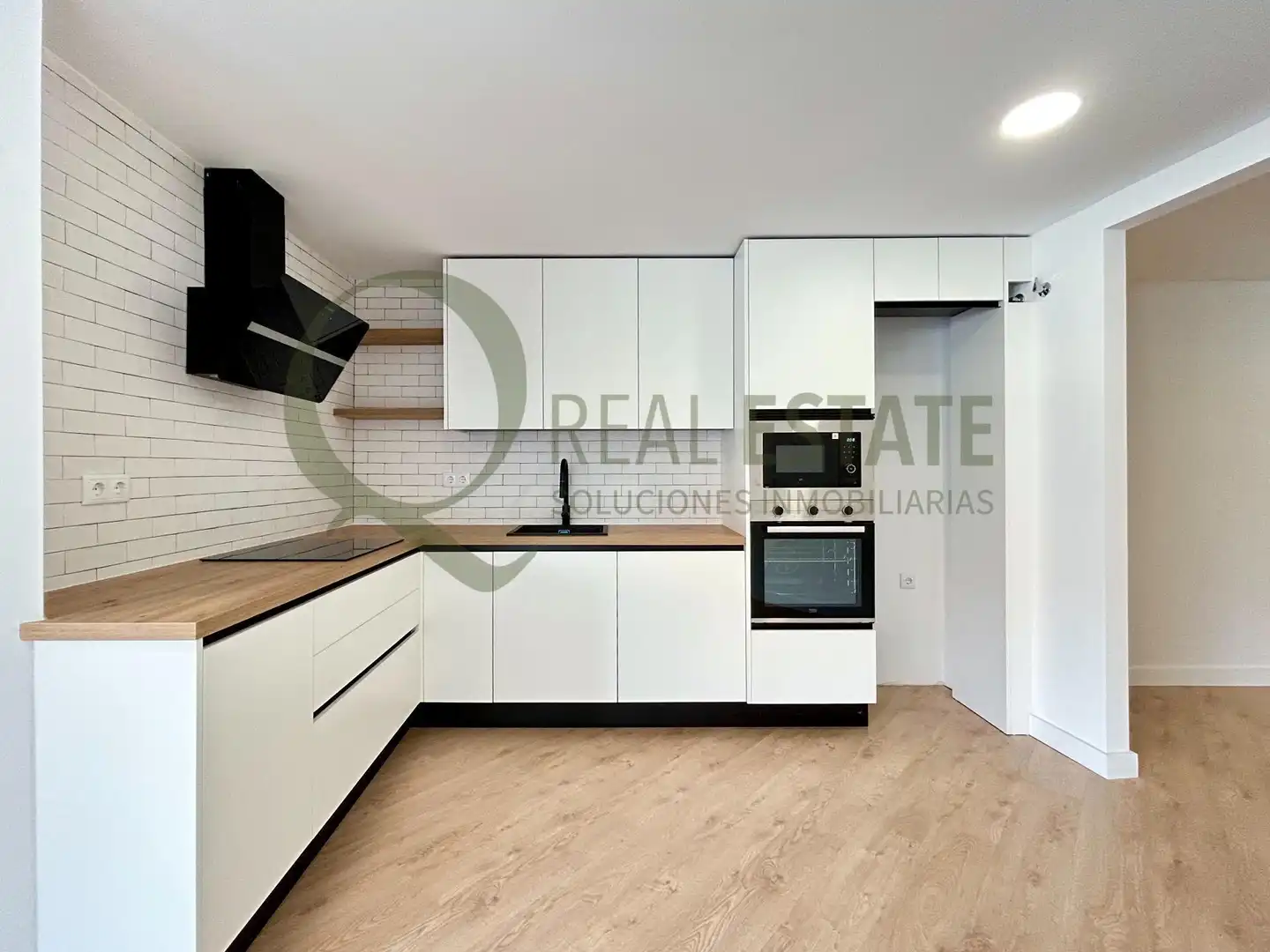 Kitchen of Flat for sale in San Vicente del Raspeig / Sant Vicent del Raspeig  with Air Conditioner and Community pool