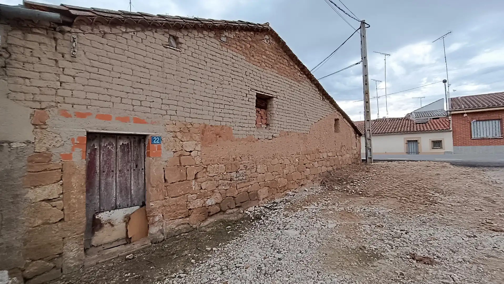 Vista exterior de Finca rústica en venda en Espino de la Orbada amb Moblat