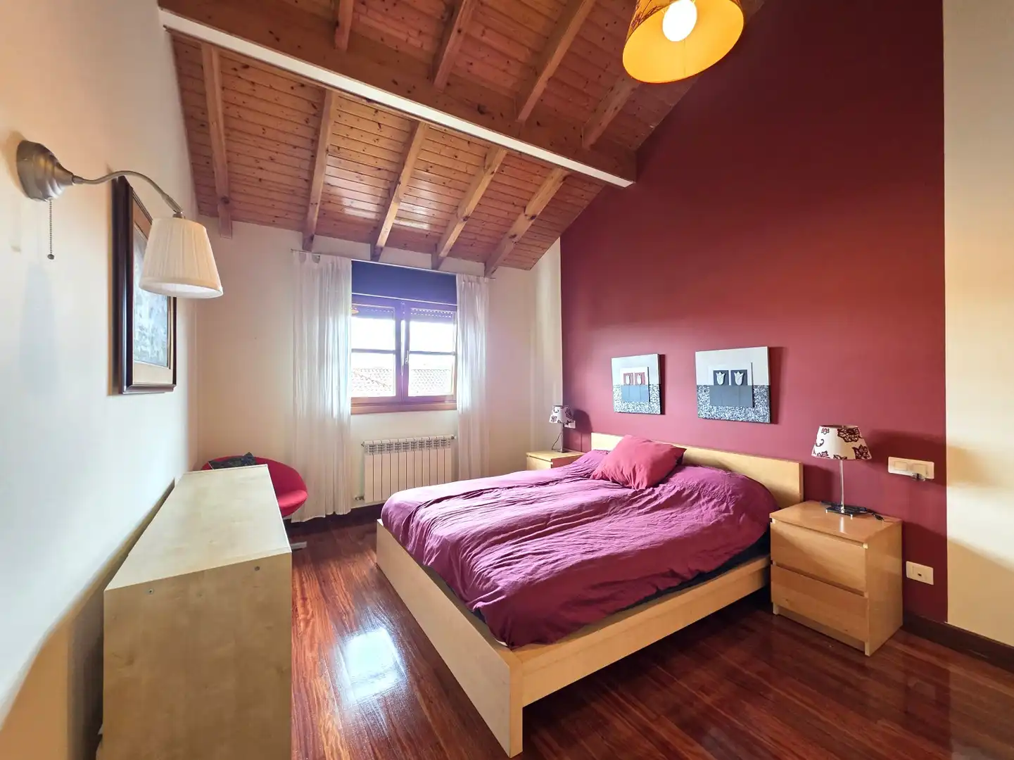 Schlafzimmer von Haus oder Chalet zum Verkauf in Sariego mit Heizung, Parkett und Terrasse