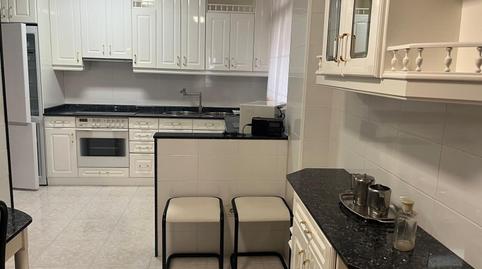 Photo 3 of Flat for sale in Calle Duquesa de la Victoria, Residencia, La Rioja