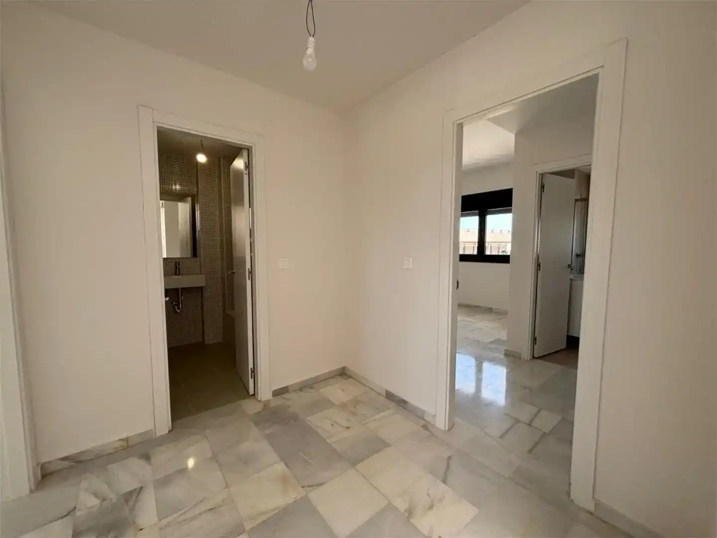Casa o xalet en venda en Castilleja de la Cuesta amb Aire condicionat
