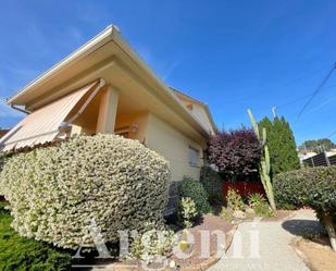 Vista exterior de Casa o xalet en venda en Lliçà d'Amunt amb Aire condicionat, Calefacció i Terrassa