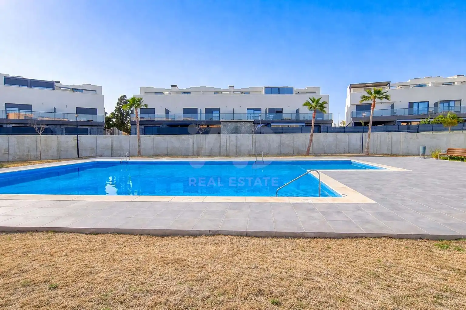 Piscina de Casa adosada en venta en Mutxamel con Aire acondicionado, Calefacción y Terraza