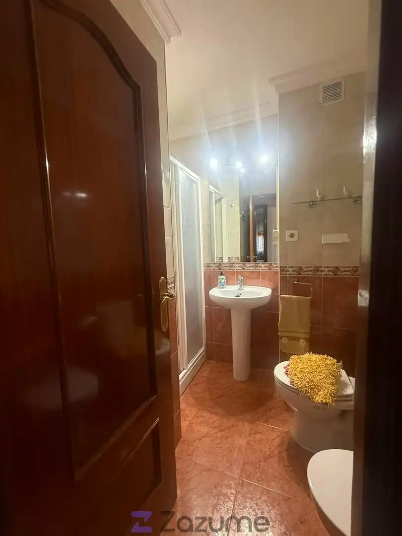 Badezimmer von Wohnung zur Miete in Huelva mit Klimaanlage, Möbliert und Ofen