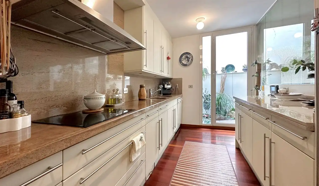 Kitchen of Houses for sale in Barcelona  with Parquet flooring, Terrace and Furnished