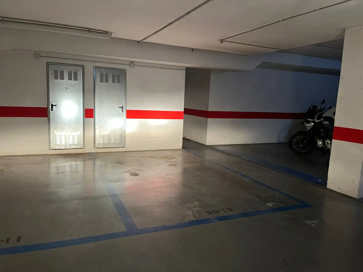 Parkplatz mit Aufzug zur Miete in Norte