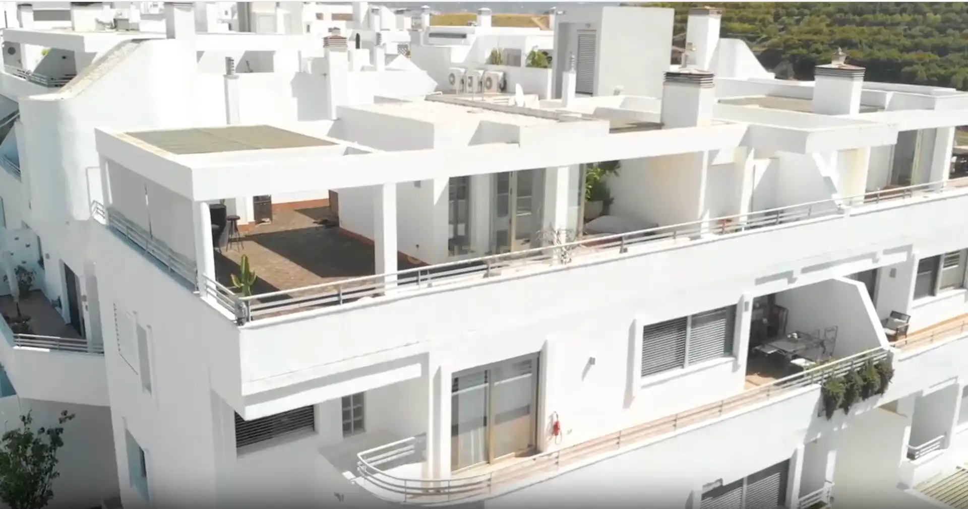 Außenansicht von Maisonette zum Verkauf in Mijas mit Klimaanlage, Privatgarten und Abstellraum