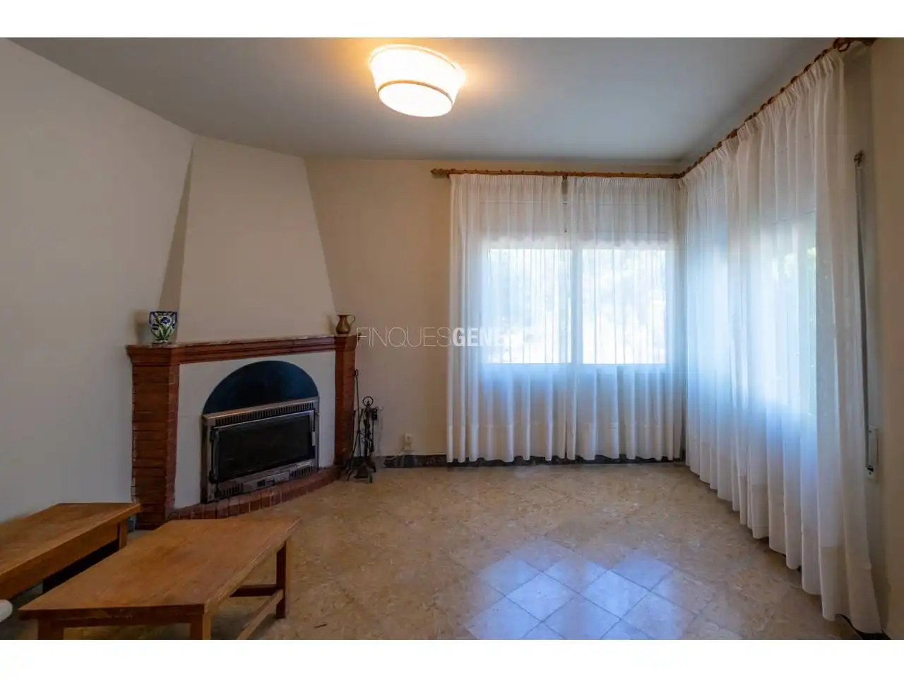 Casa amb jardí en venda a Calle Montserrat, imagen 4
