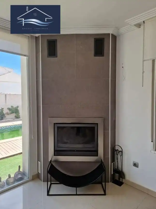 Sala d'estar de Casa o xalet en venda en Mutxamel amb Aire condicionat, Calefacció i Jardí privat