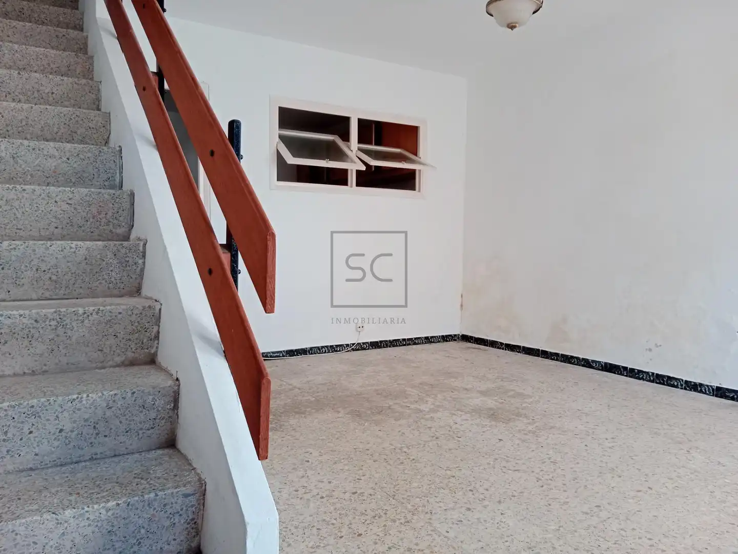 Casa adosada en venta en Mugardos con Terraza