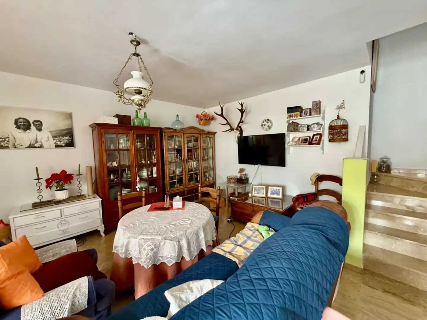 Living room of Detached homes for sale in Marbella  with Terrace, Swimming Pool and Community pool