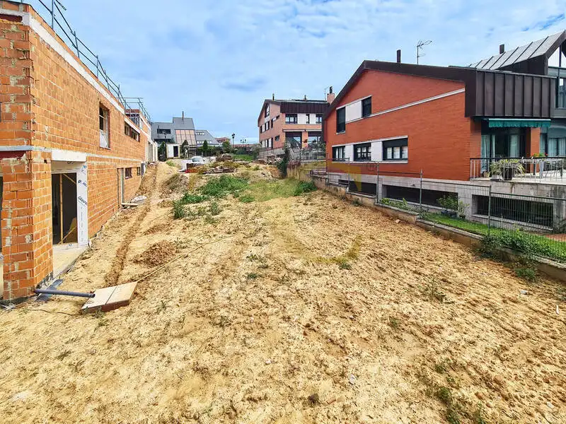 Residencial en venda en Oviedo 