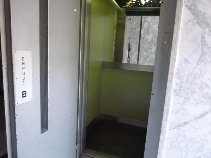 Casa con terraza en venta en Calle Sagrado Corazón 12, imagen 8