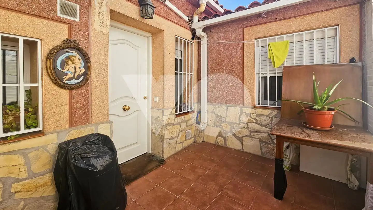 Exterior view of Houses for sale in Madrid  with Air Conditioner, Heating and Furnished