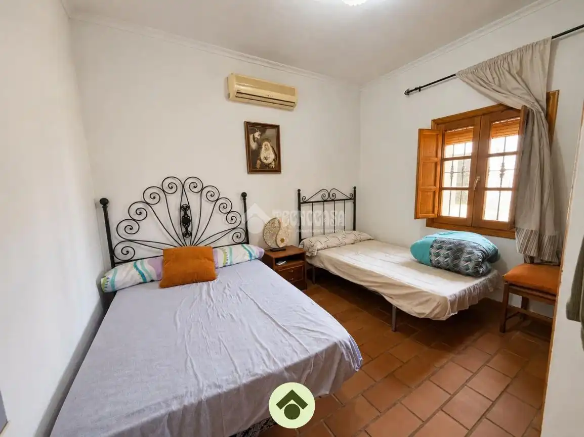 Habitación de Finca rústica en venta en Adamuz con Aire acondicionado y Piscina