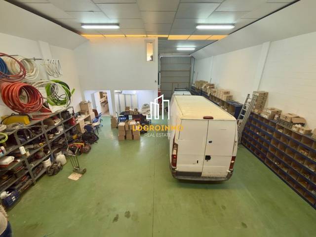 Nave industrial en Venta en Polígono Cantabria