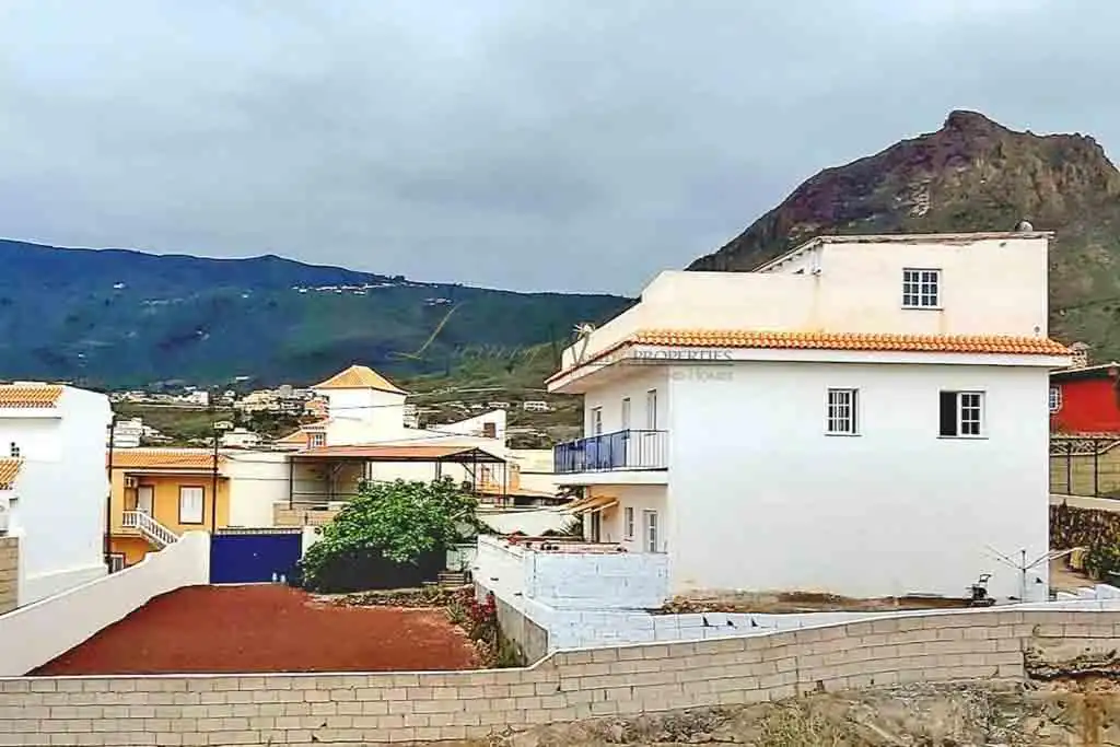 Vista exterior de Casa o chalet en venta en Arona con Terraza y Amueblado