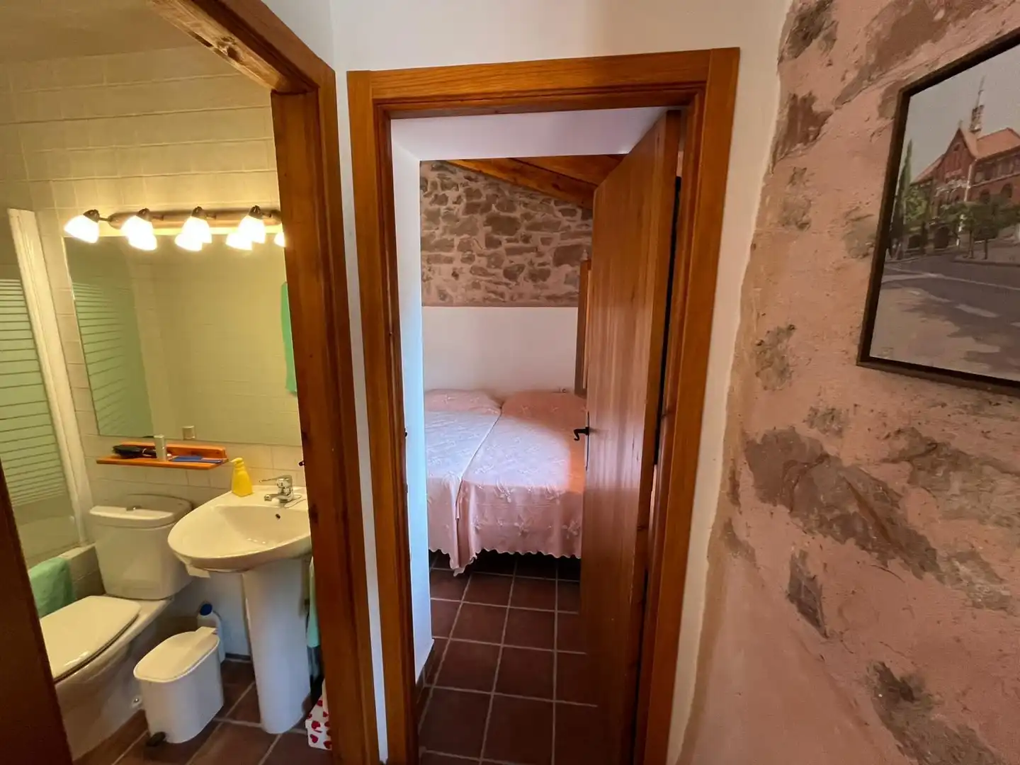 Habitación de Finca rústica en venta en Bejís con Terraza y Amueblado