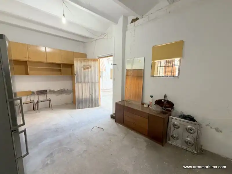Casa adosada en venta en Valencia con Trastero y Alarma