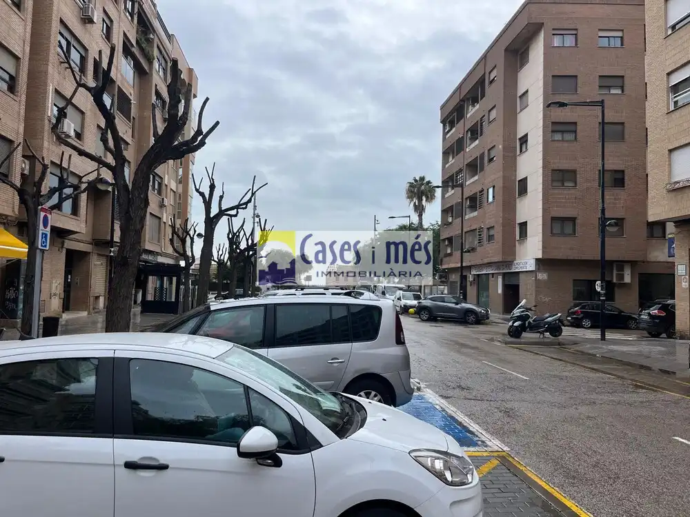 Business premises to rent in Ausias March, imagen 3