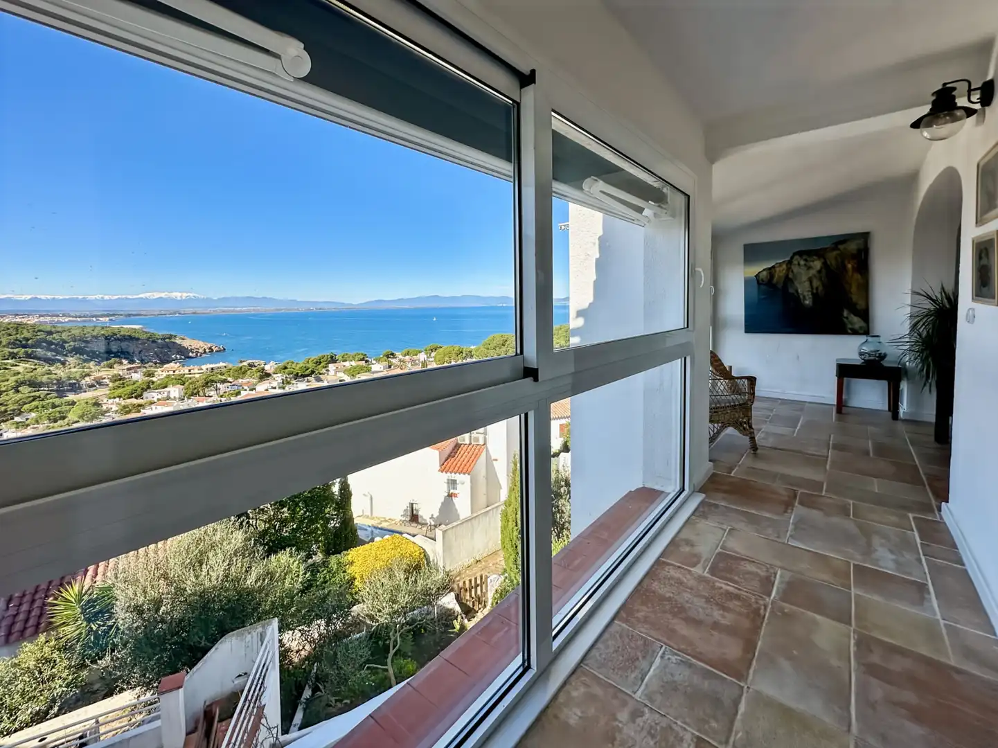 Vista exterior de Casa adosada en venda en L'Escala amb Aire condicionat, Calefacció i Terrassa