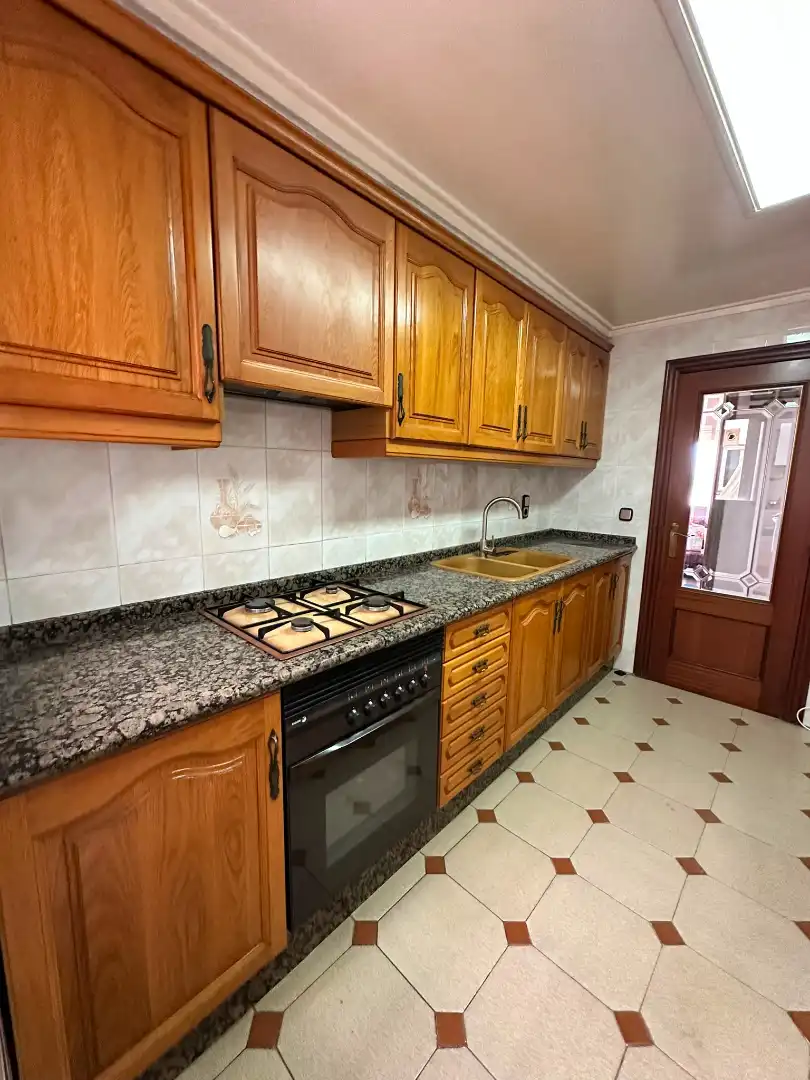 Cocina de Piso en venta en Valencia con Amueblado, Horno y Balcón