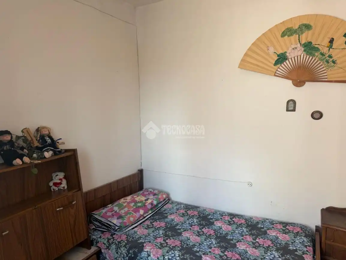 Dormitori de Casa adosada en venda en Jaén amb Aire condicionat, Terrassa i Traster