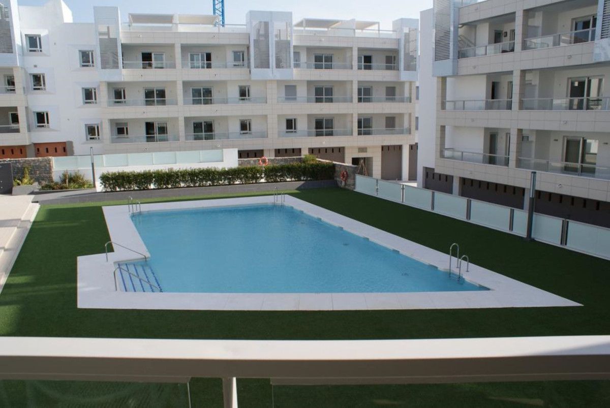 Piscina de Apartament de lloguer en Marbella amb Aire condicionat, Moblat i Internet