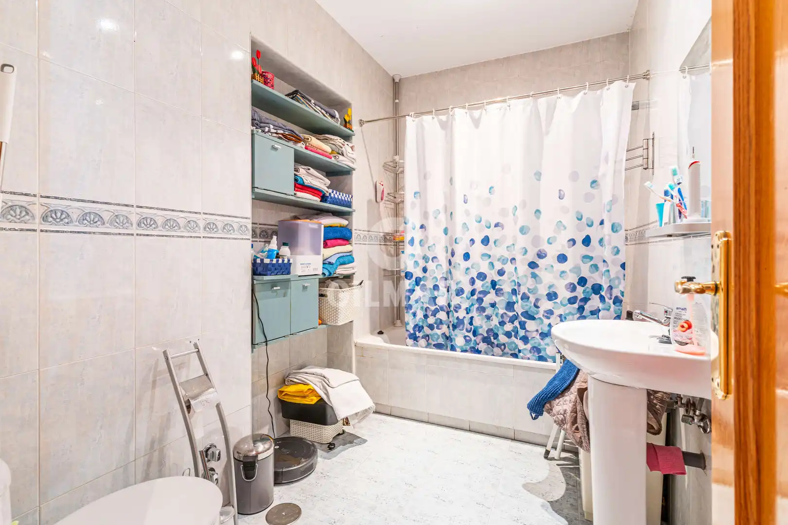 Bathroom of Detached homes for sale in Madrid  with Heating, Private garden and Swimming Pool