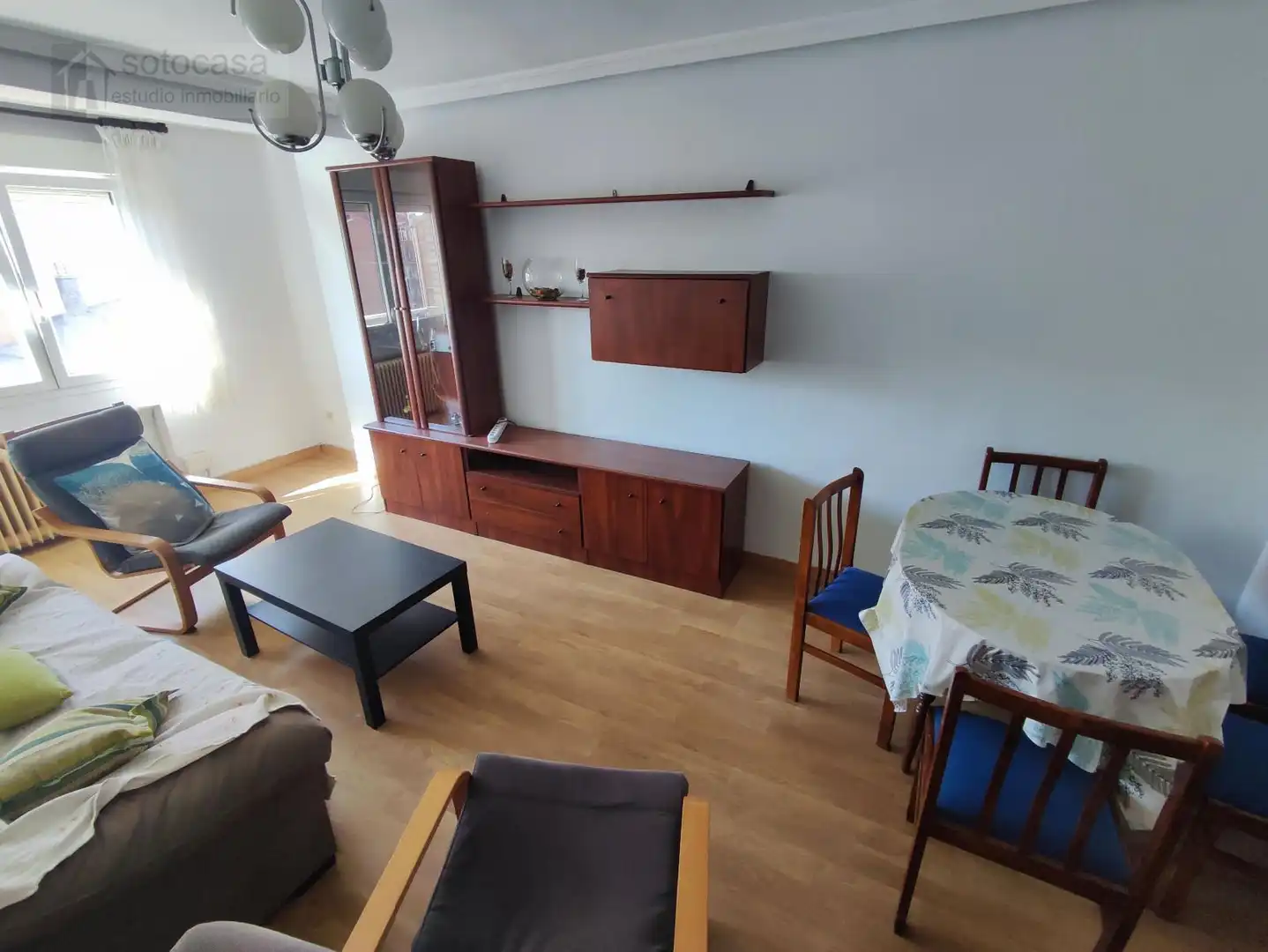 Sala de estar de Ático en venta en Valladolid con Calefacción