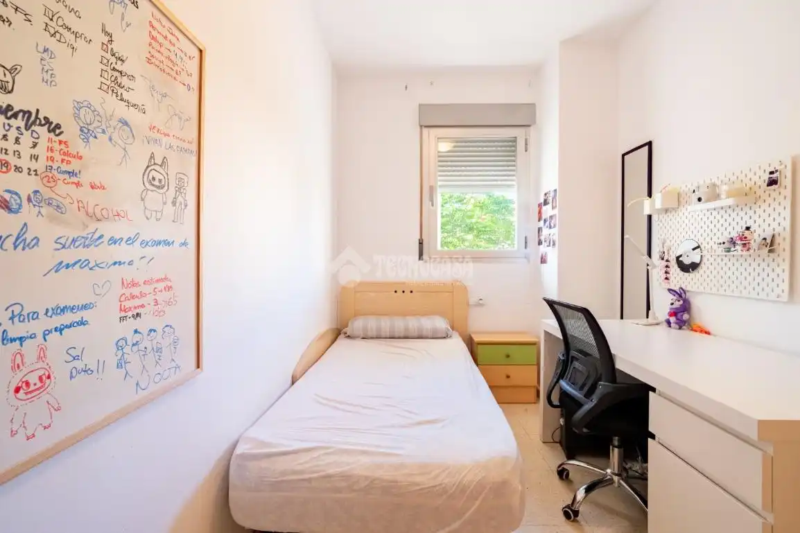 Habitación de Piso en venta en Granada con Aire acondicionado, Calefacción y Amueblado