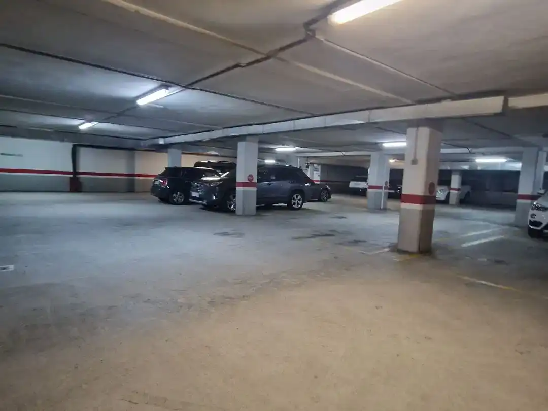 Parking of Flat for rent in Vigo   with Parquet flooring and Furnished