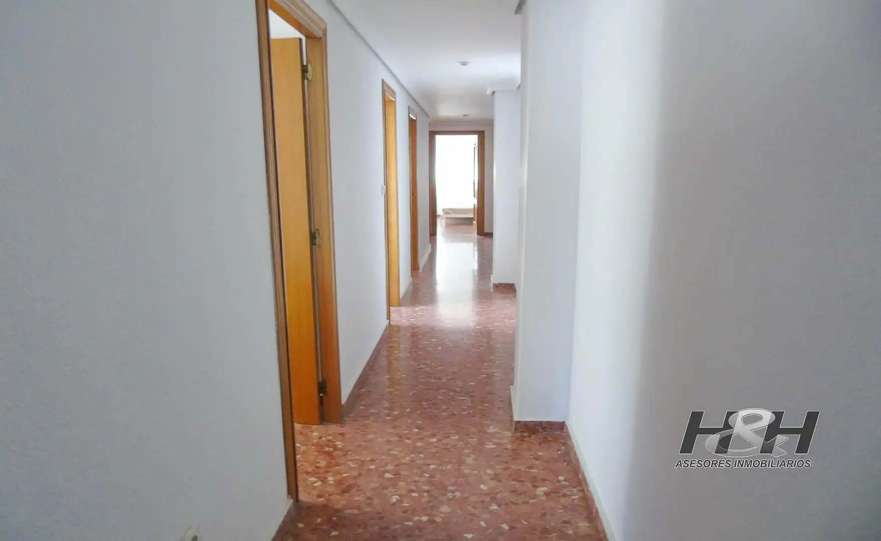 Piso de alquiler en Burjassot con Terraza
