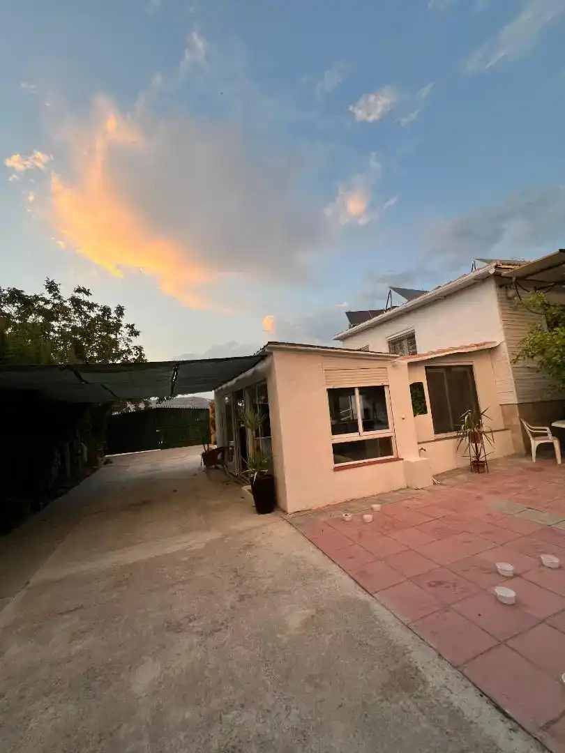 Vista exterior de Casa o xalet en venda en Albolote amb Aire condicionat, Jardí privat i Traster