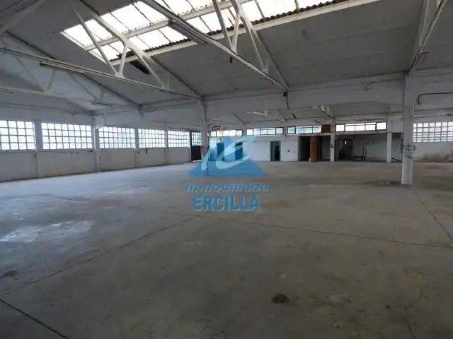 Nave industrial in vendita a Poligono Ugaldeguren III Poligonoa, imagen 3