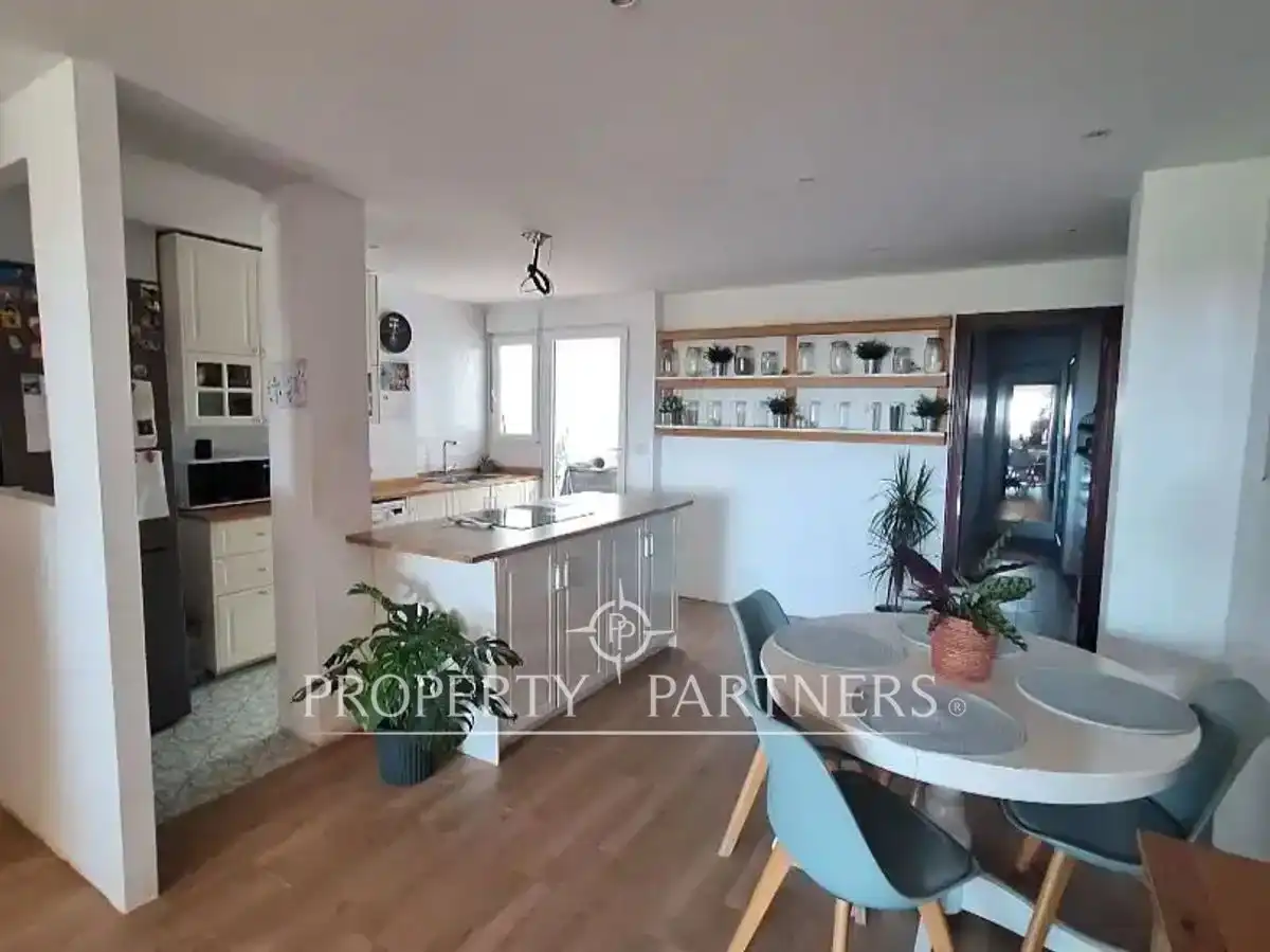 Cuina de Apartament en venda en Burjassot amb Moblat