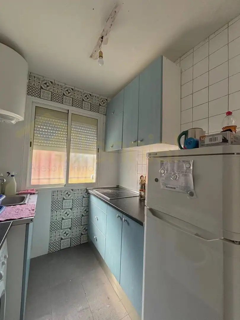 Kitchen of Flat for sale in Sevilla  with Air Conditioner