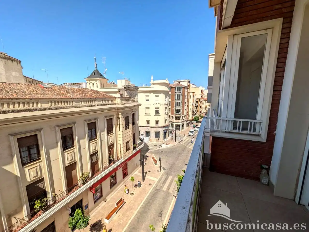 Ático de alquiler en Isaac Peral, Centro ciudad