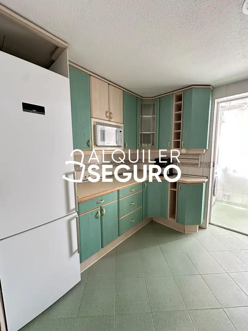 Küche von Wohnung zur Miete in Fuenlabrada mit Heizung, Terrasse und Schwimmbad