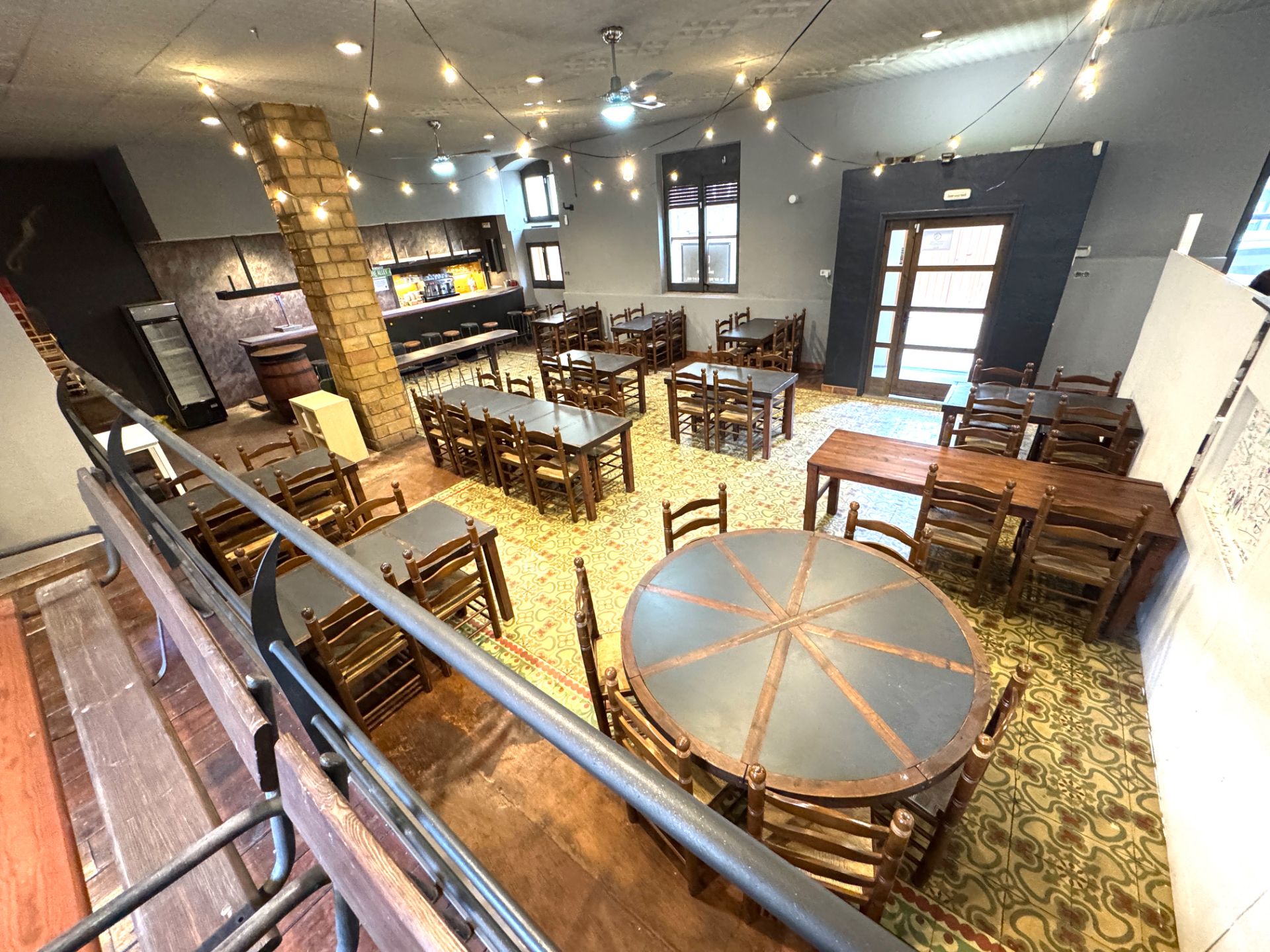 Local de lloguer en Cardona amb Aire condicionat, Calefacció i Terrassa