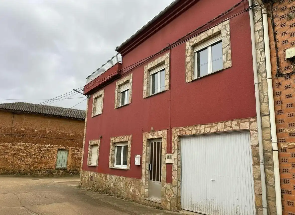 Außenansicht von Haus oder Chalet zum Verkauf in Arrabalde mit Terrasse, Abstellraum und Möbliert