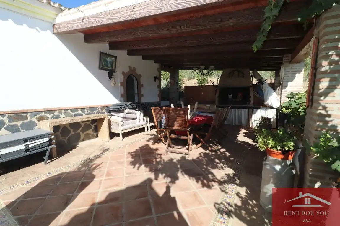 Terrassa de Casa o xalet de lloguer en Alozaina amb Aire condicionat, Jardí privat i Piscina