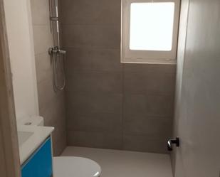 Bathroom of Flat to rent in Gósol  with Heating and Furnished