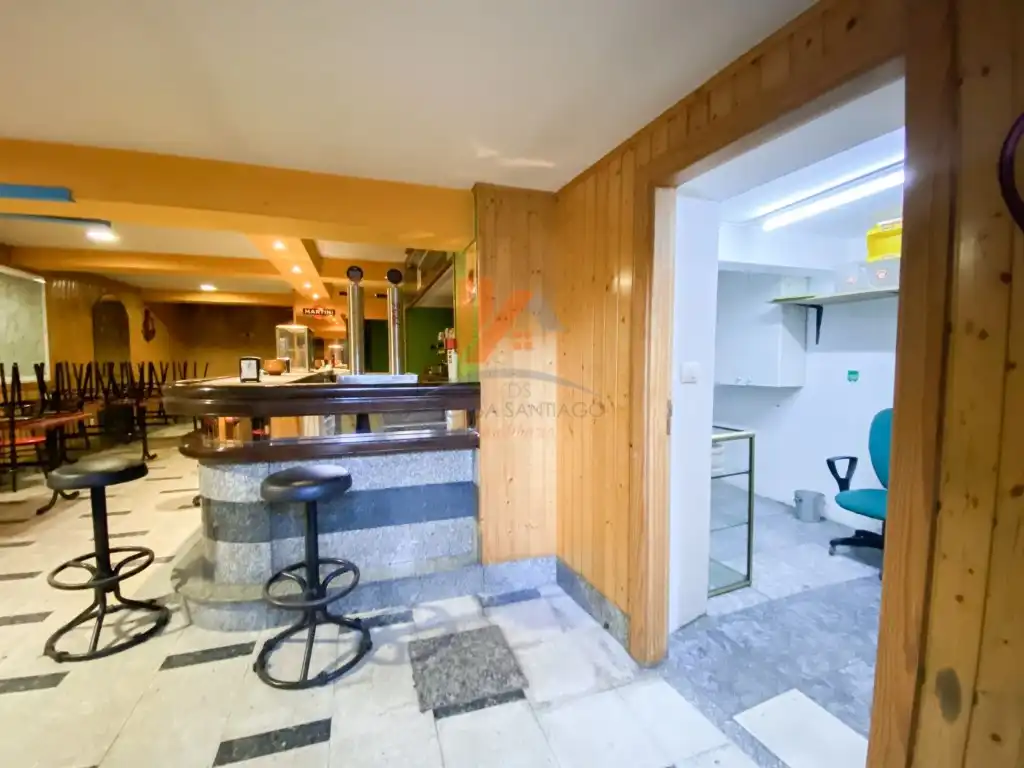 Local en venta en Santiago de Compostela 