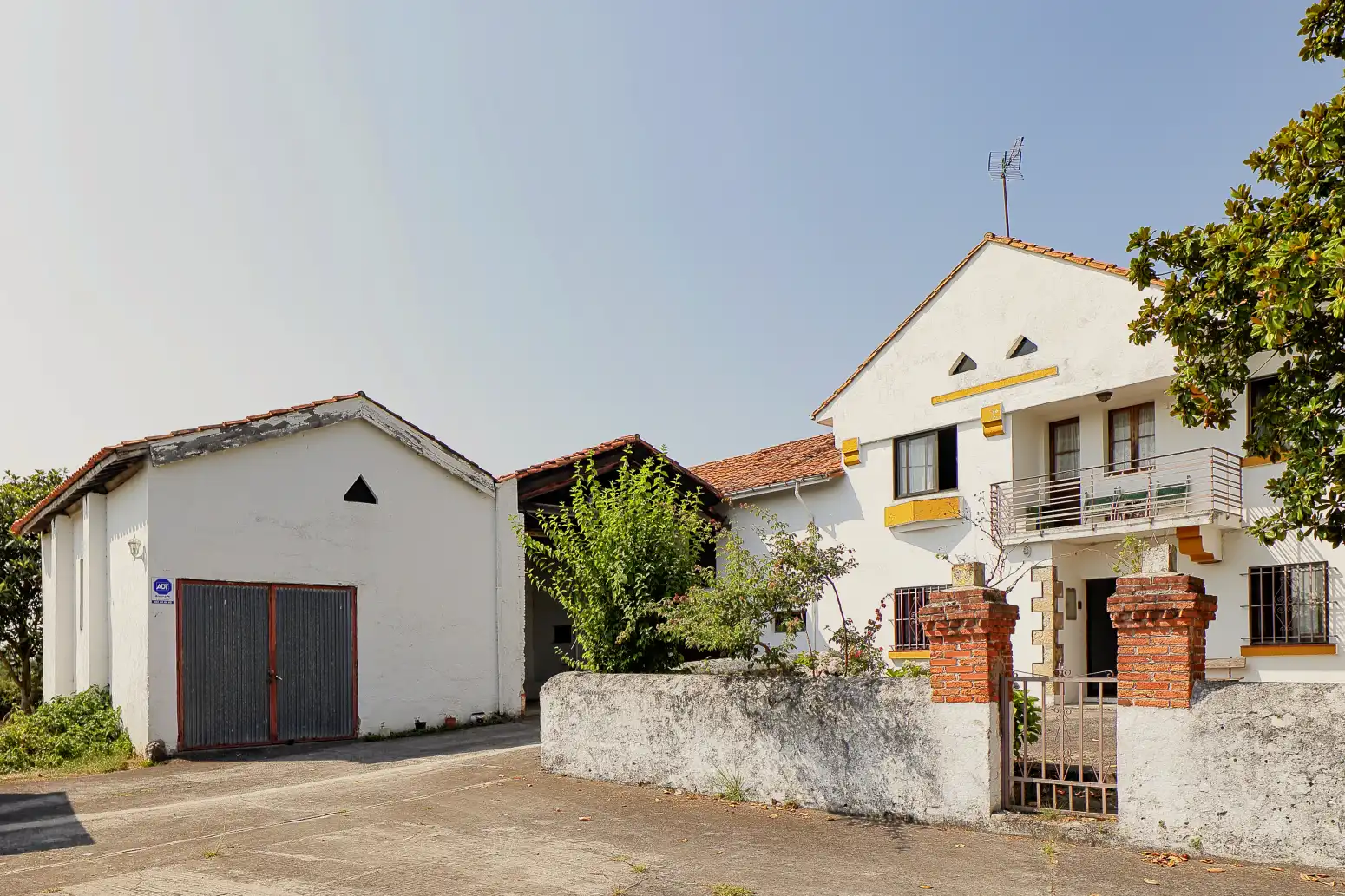 Exterior view of Houses for sale in Gijón   with Private garden