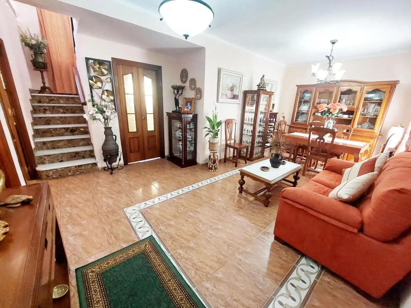 Sala d'estar de Casa o xalet en venda en Benalmádena amb Terrassa