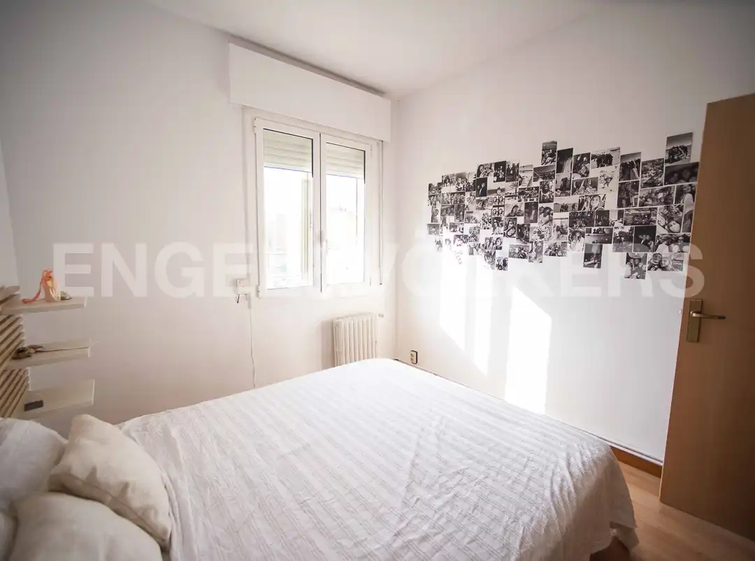 Bedroom of Flat for rent in Barcelona  with Air Conditioner, Heating and Parquet flooring