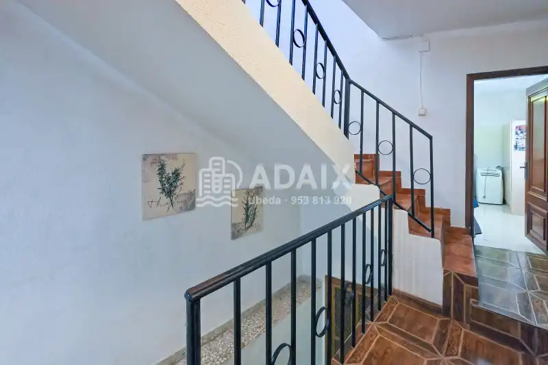 Casa o xalet en venda en Úbeda amb Aire condicionat, Terrassa i Traster