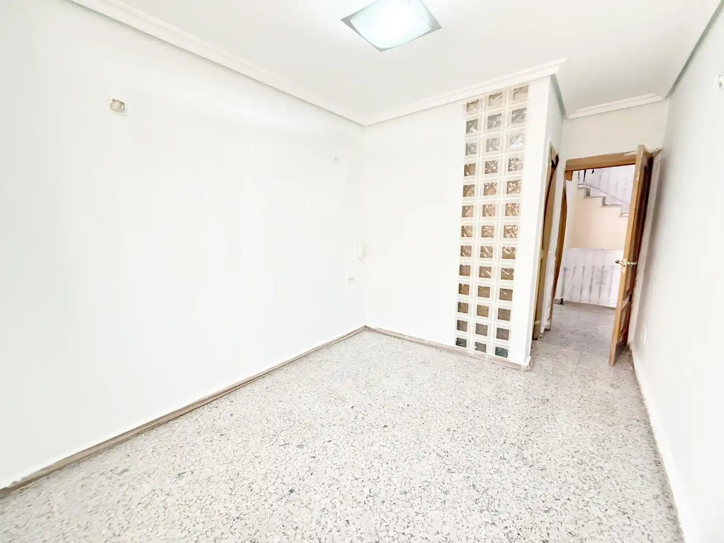 Casa adosada en venta en Almería con Terraza, Trastero y Balcón